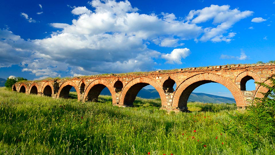 Skopje Aqueduct architectural composition